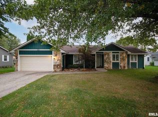212 W 28th Ave, Coal Valley, IL