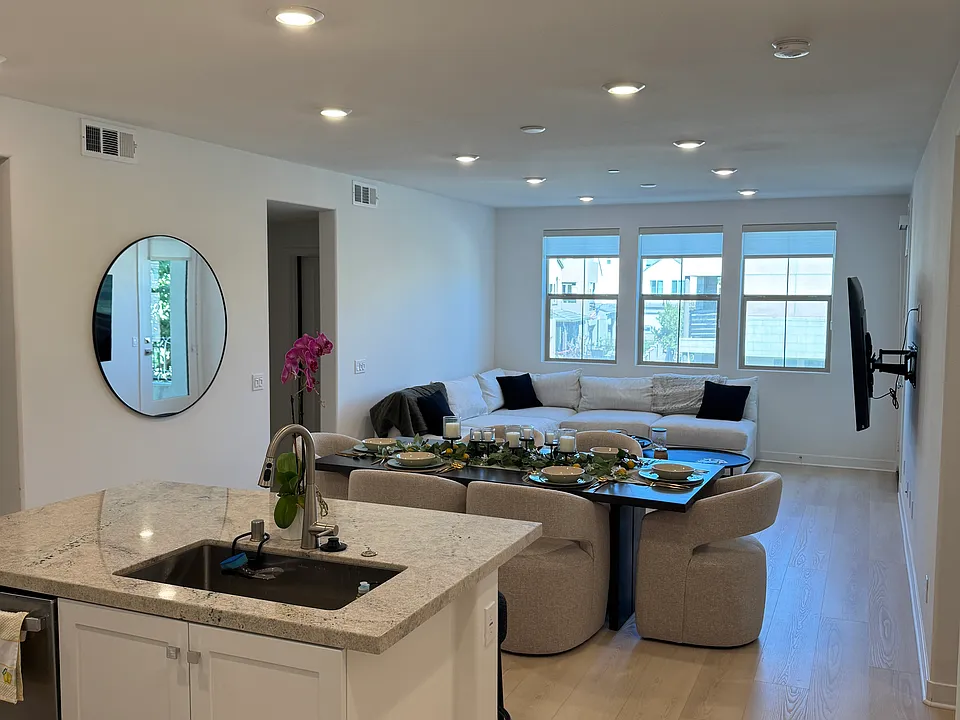 1201 Lasso Way #203