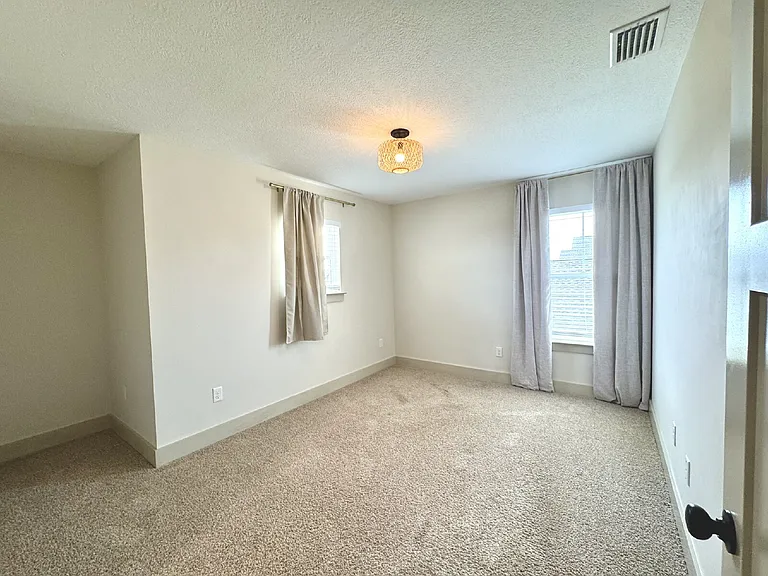3806 Heartwood St — Photo 15