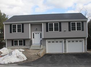 264 Union St, Whitinsville, MA 01588