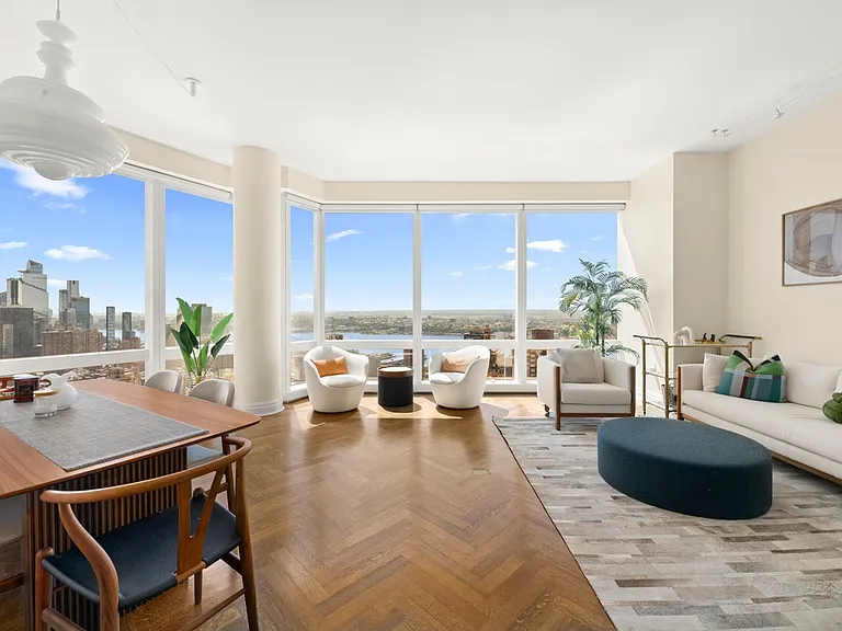 80 Columbus Cir #68E — Photo 1