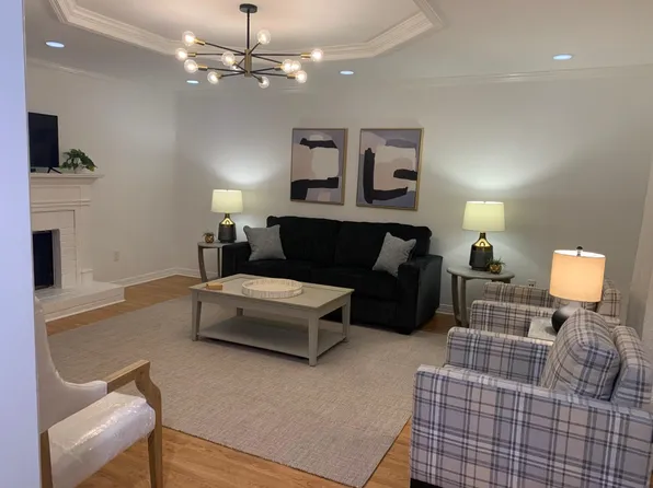 270 Hillcrest Rd, Mobile, AL 36608