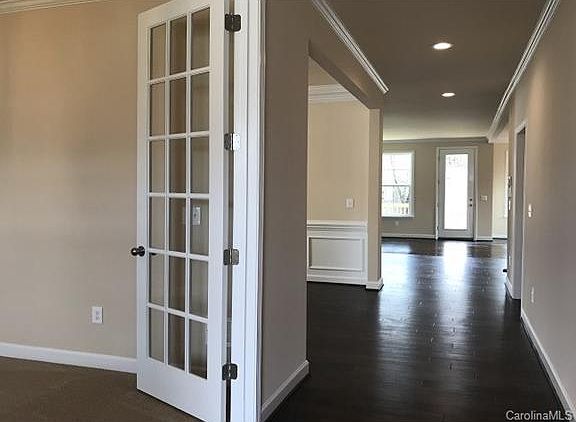 3rd image of 797 Cedarwood Ct