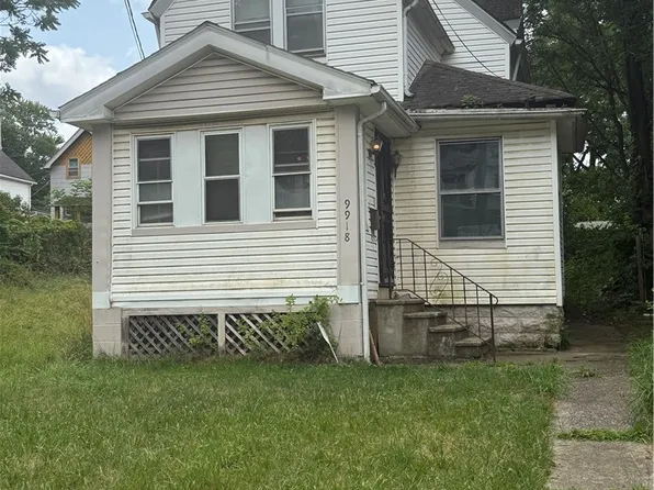 9918 Gibson Ave, Cleveland, OH 44105