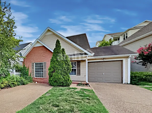 126 Walton Village Dr, Hendersonville, TN 37075