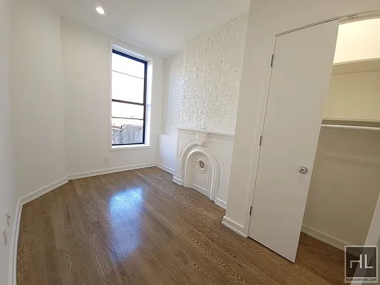 Rented by Highline Residential | media 17