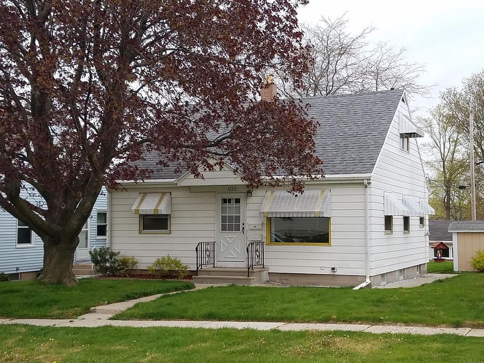 1st image of 1222 Blake Ave