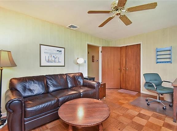 5th image of 109 Kendon Dr