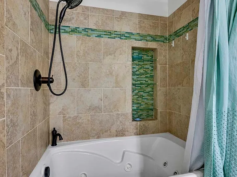 5501 Heath Row Dr — Photo 22