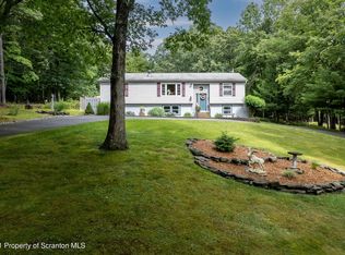 421 Iroquois Loop, Canadensis, PA