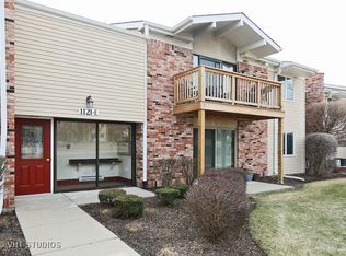 1121 Hinswood Dr #2-C, Darien, IL 60561