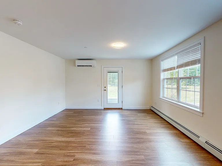 Autumn Woods Apartments — Photo 25