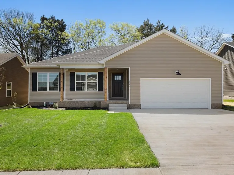 1152 Melody Ave — Photo 1