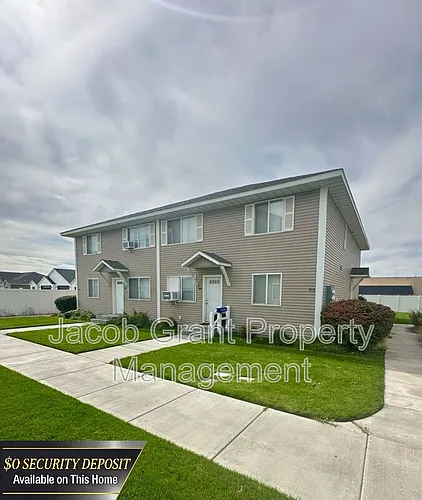 454 E Center St Photo 1