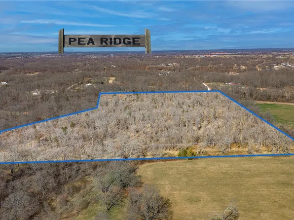Peck Rd, Rogers, AR 72756