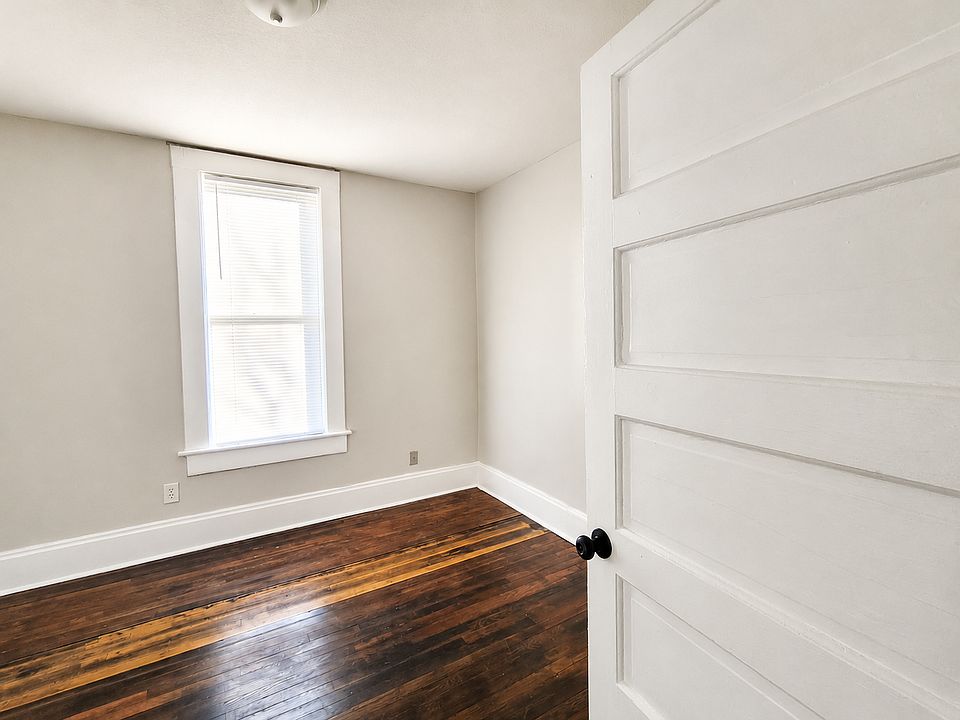 1st image of 3129 N Wellington Pl #3131