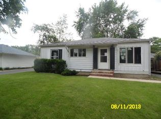 903 Hollyberry Dr, Joliet, IL 60435