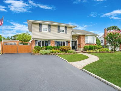 69 Marilynn Street, East Islip, NY, 11730