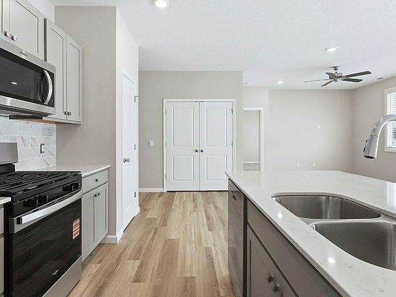 5th image of 1163 Catesby Ct