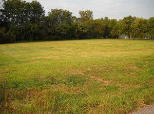 2 S Ridge Dr, Amelia, OH 45102