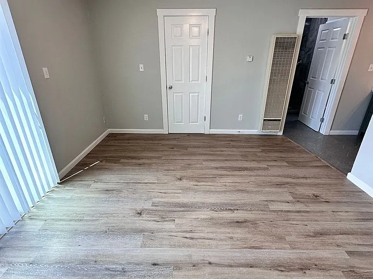 2120 La Veta Dr NE — Photo 21