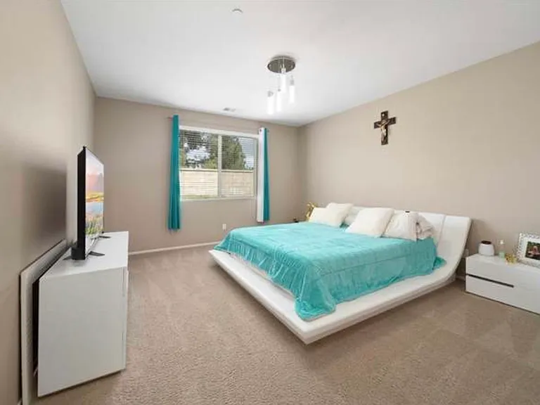 45019 Carla Ct — Photo 6