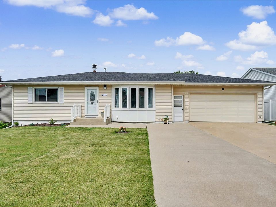 1st image of 2336 31st St SW