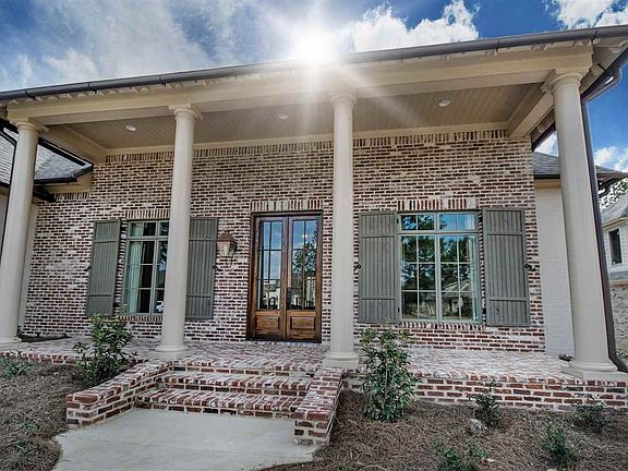 3rd image of 304 Lake Village Dr