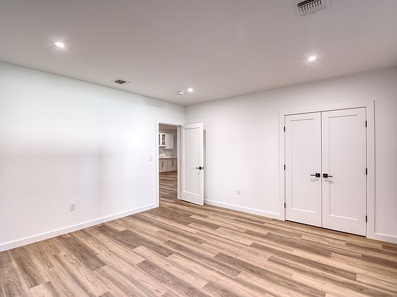 3rd image of 35 Henry Ave #Gf
