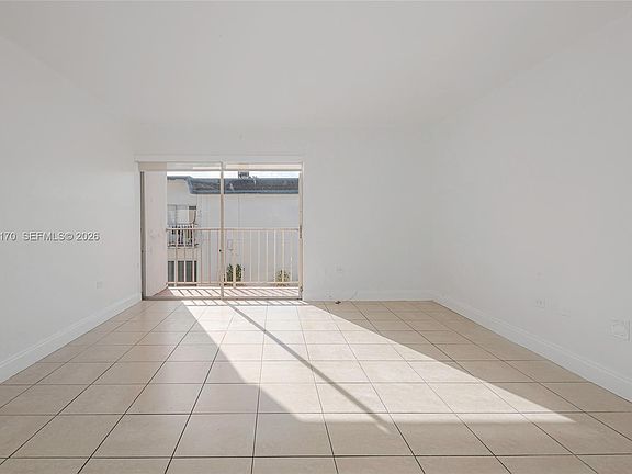 4th image of 7256 SW 94th Pl APT A8