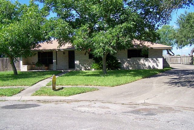 1st image of 307 S Pasadena Dr