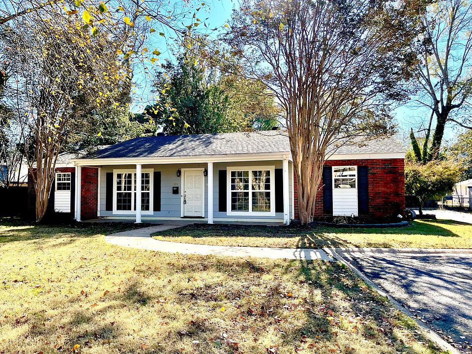 1st image of 111 Vineyard Pl