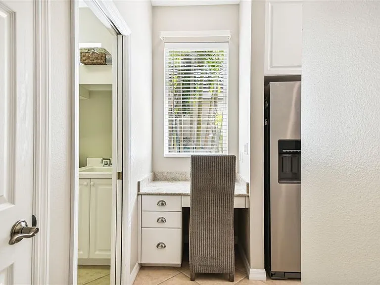 7328 Lake Forest Gln — Photo 13
