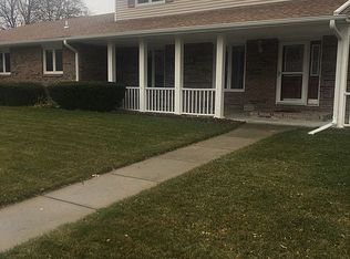 2220 Sunset Dr, North Platte, NE 69101