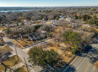 1606 W Shady Grove Rd, Irving, TX 75060