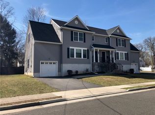 749 Walnut St, Dunellen, NJ 08812