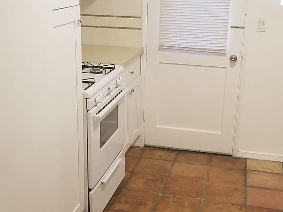 2nd image of 912 N Sweetzer Ave APT C