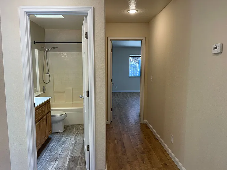 143 Goldenwest Ct — Photo 15
