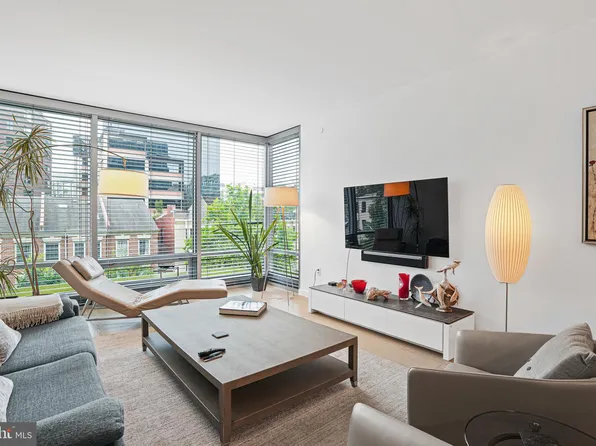 1111 24th St NW Unit 34, Washington, DC 20037