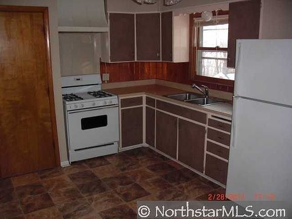 2nd image of 2373 Nokomis Ave