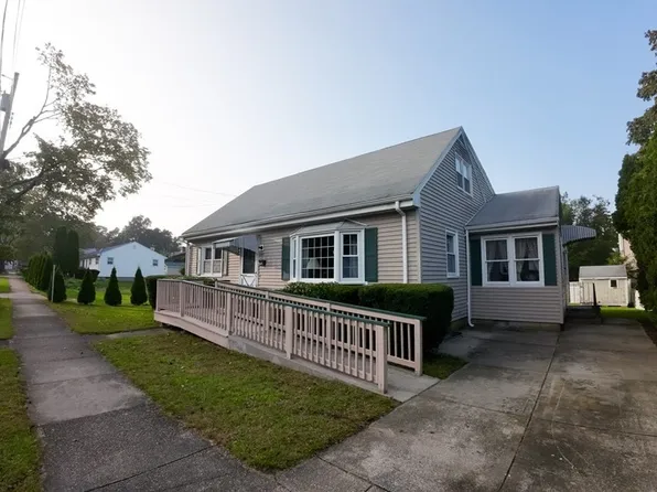 247 Ohio St, New Bedford, MA 02745