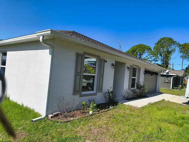 8257 Amendola Ave — Photo 8