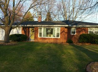 4 Woodland Dr, Forsyth, IL 62535