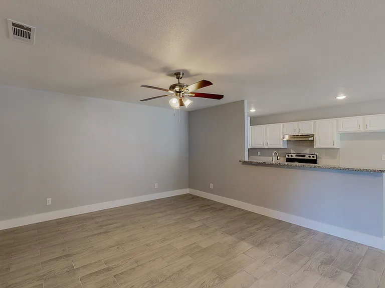 7610 S State Highway 34 — Photo 5