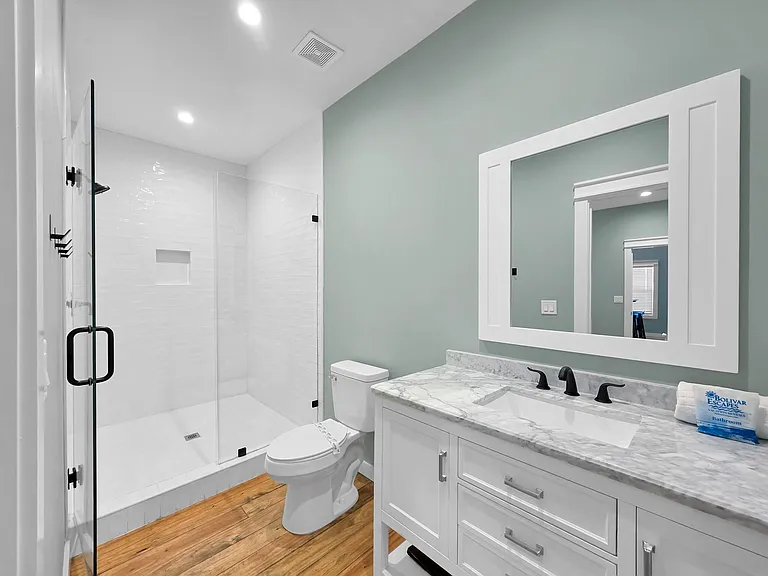 1032 Sunset Cir W — Photo 33