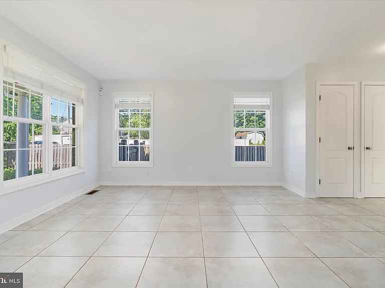 132 Pineview Ave #B — Photo 8
