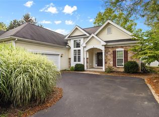 4 New Tudor Rd, Pittsford, NY 14534