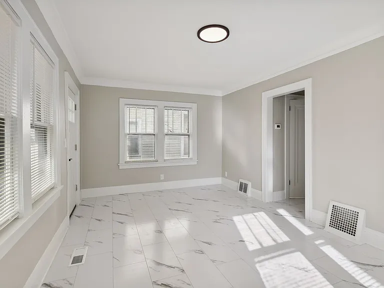 3315 Pleasant Ave — Photo 12