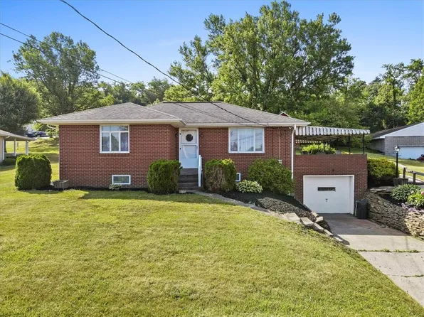 130 Scenic Dr, Greensburg, PA 15601
