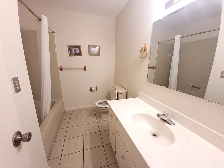 96 Country Club Dr #K2 — Photo 5